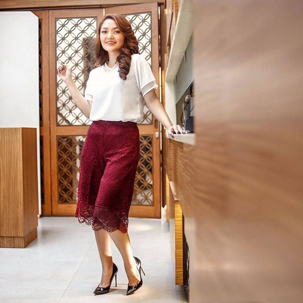 instagram.com/sitibadriahh