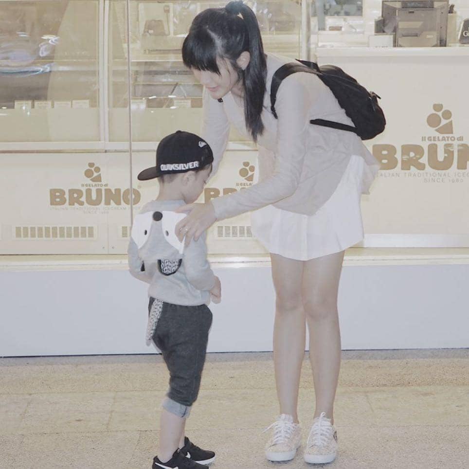 instagram.com/angelalee87