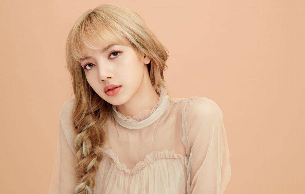 instagram.com/ lalalalisa_m