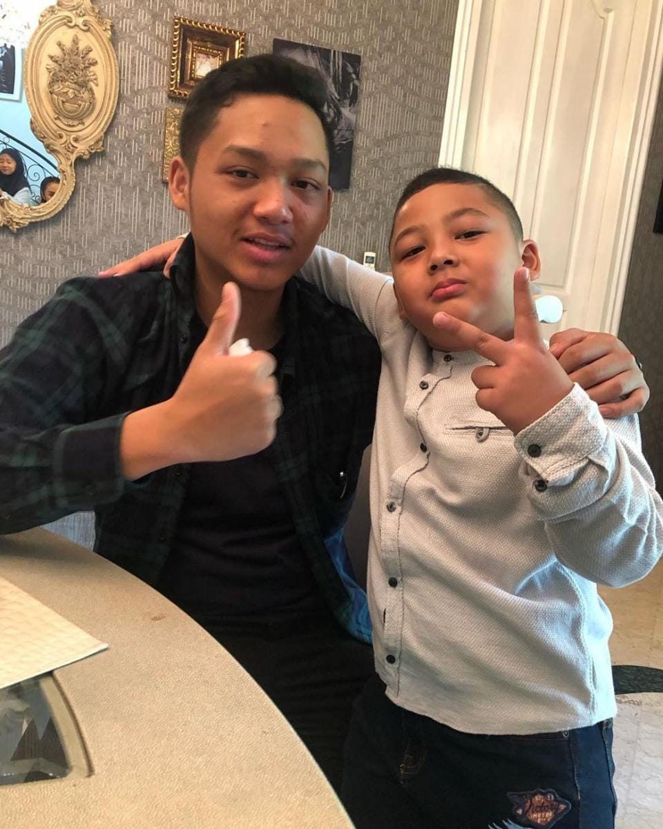 instagram.com/krisdayantilemos