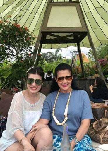 instagram.com/carissa_puteri