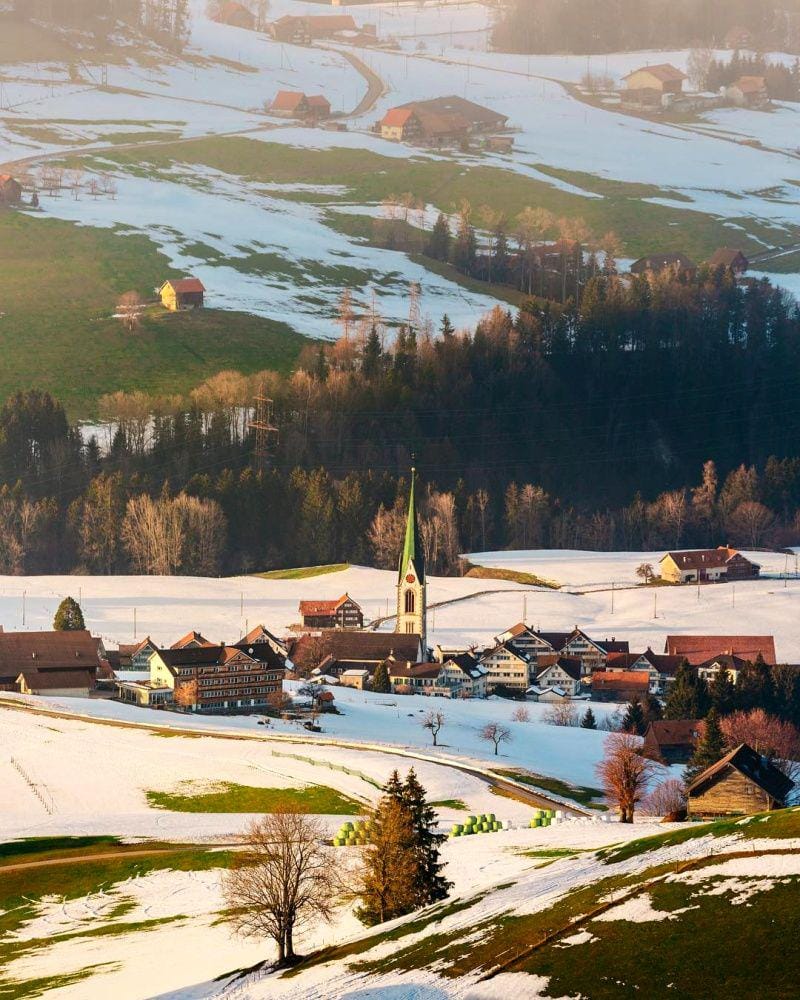 instagram.com/doeeme