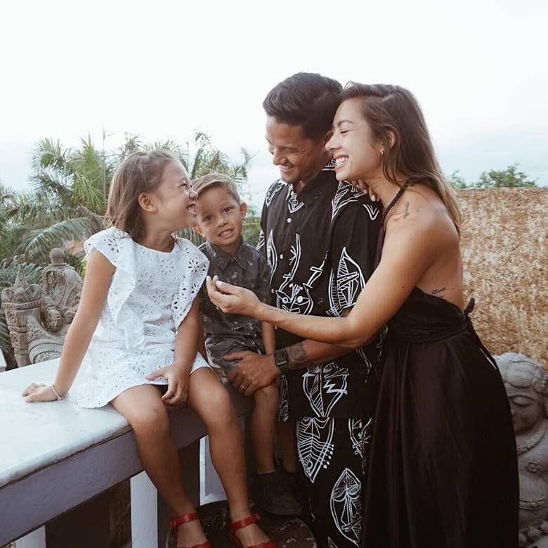 instagram.com/jenniferbachdim/