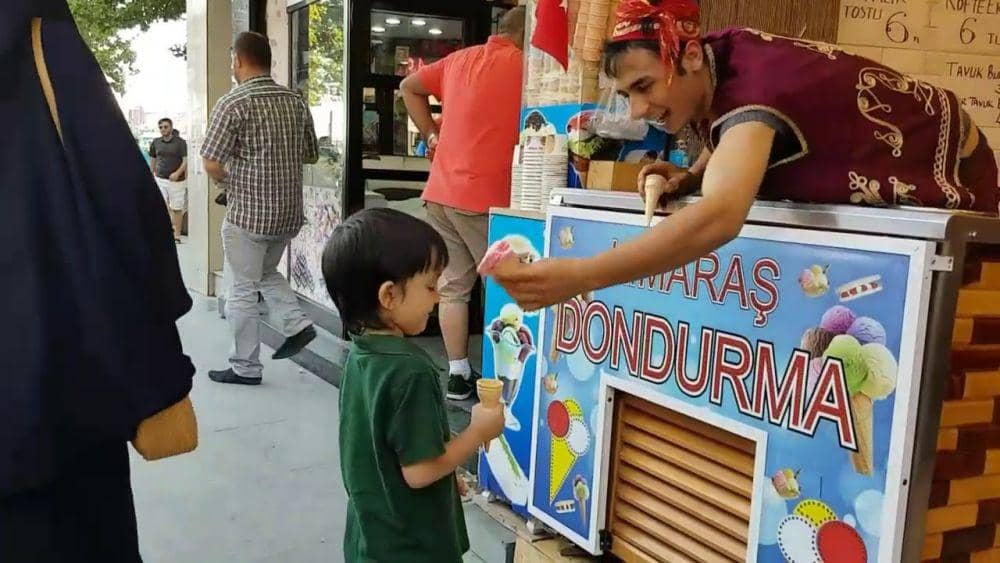 Youtube/Zaid's Travel.Eat.Play.Learn