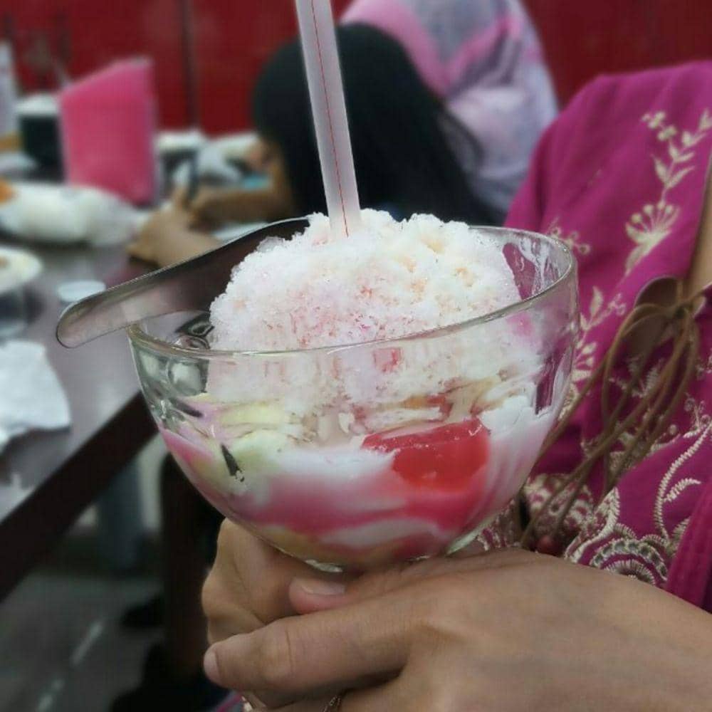 instagram.com/mike_queena