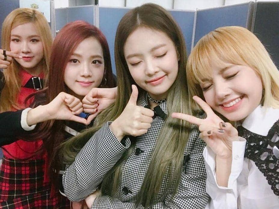 instagram.com/blackpinkofficial