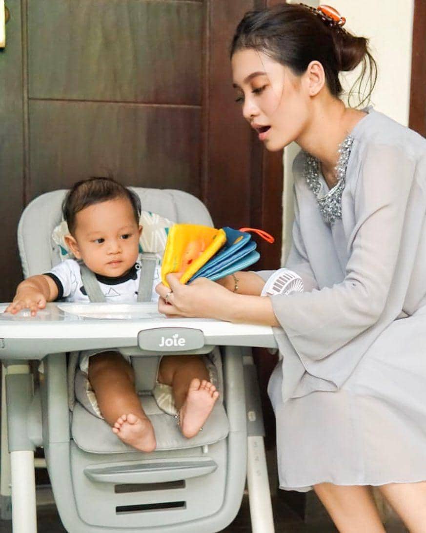 instagram.com/vinessainez