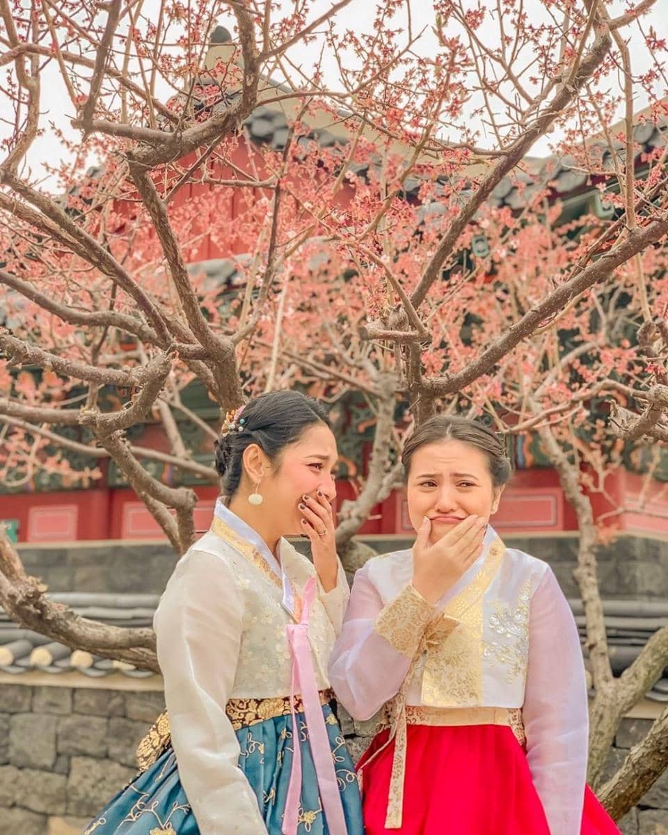 instagram.com/dindakirana.s