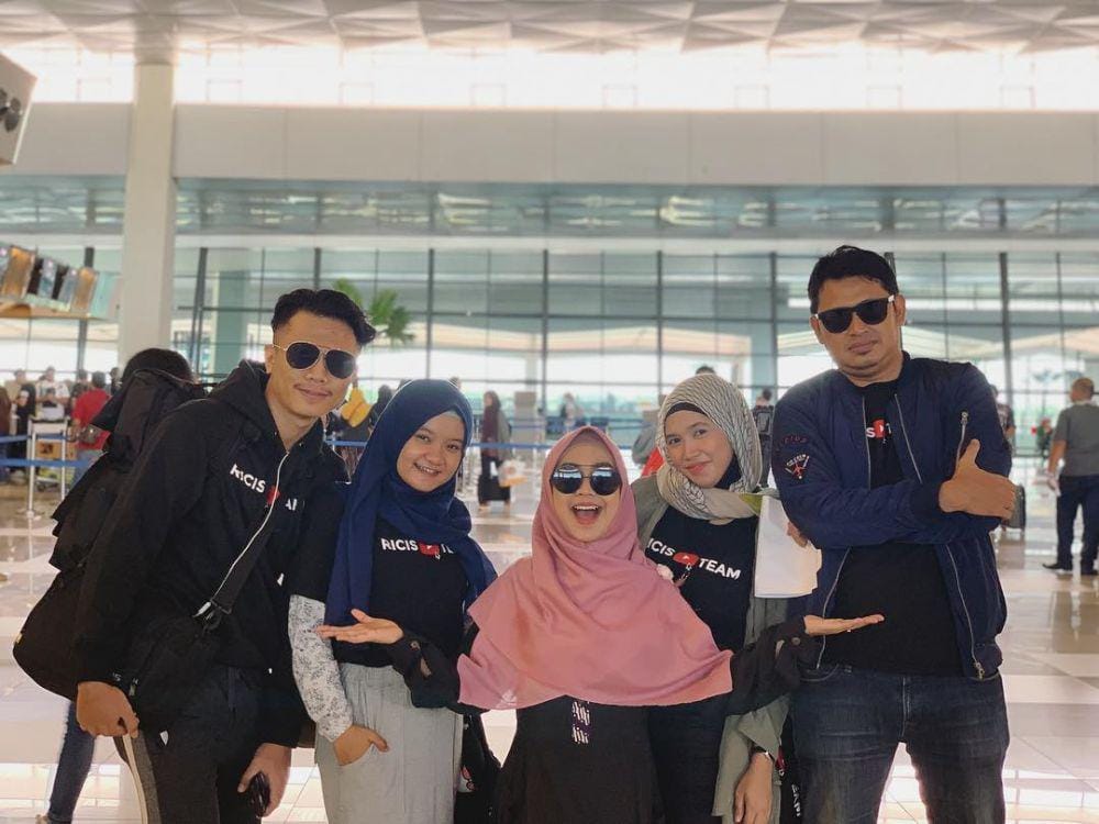 instagram.com/riaricis1795