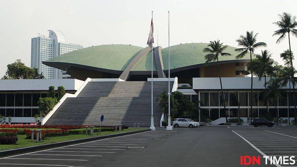 Ilustrasi gedung DPR. (IDN Times/Kevin Handoko)