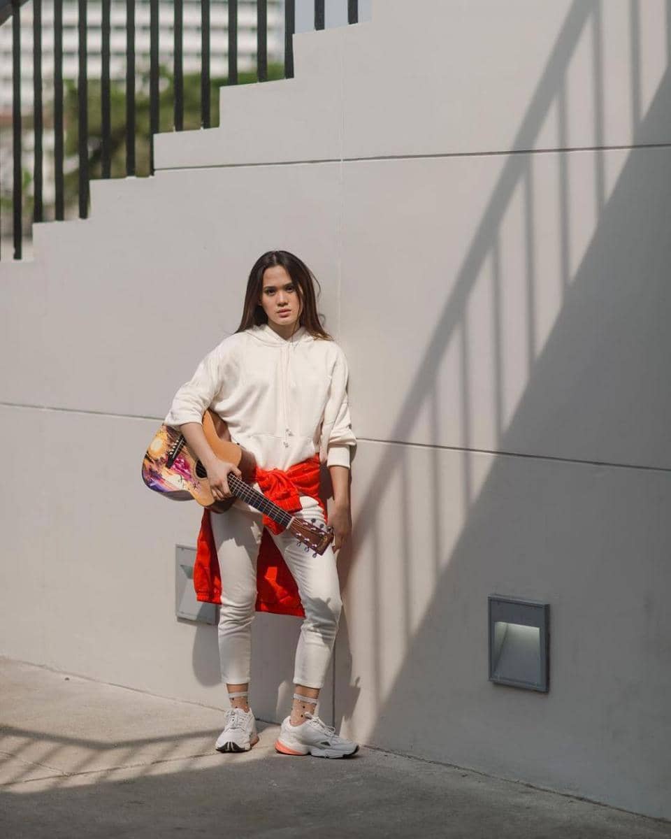 instagram.com/sherylsheinafia