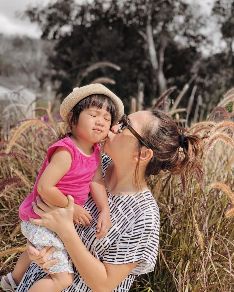 instagram.com/jenniferarnelita