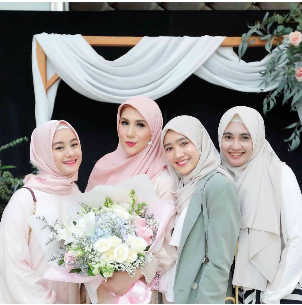 instragam.com/dindahw