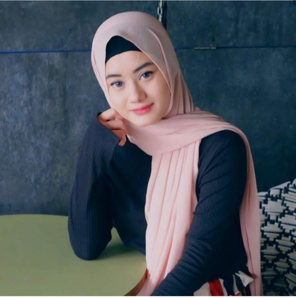 instragam.com/dindahw