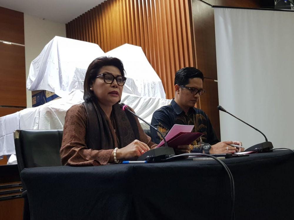 (Wakil Ketua KPK Basaria Panjaitan <kiri> dan Juru bicara KPK, Febri Diansyah) IDN Times/Santi Dewi