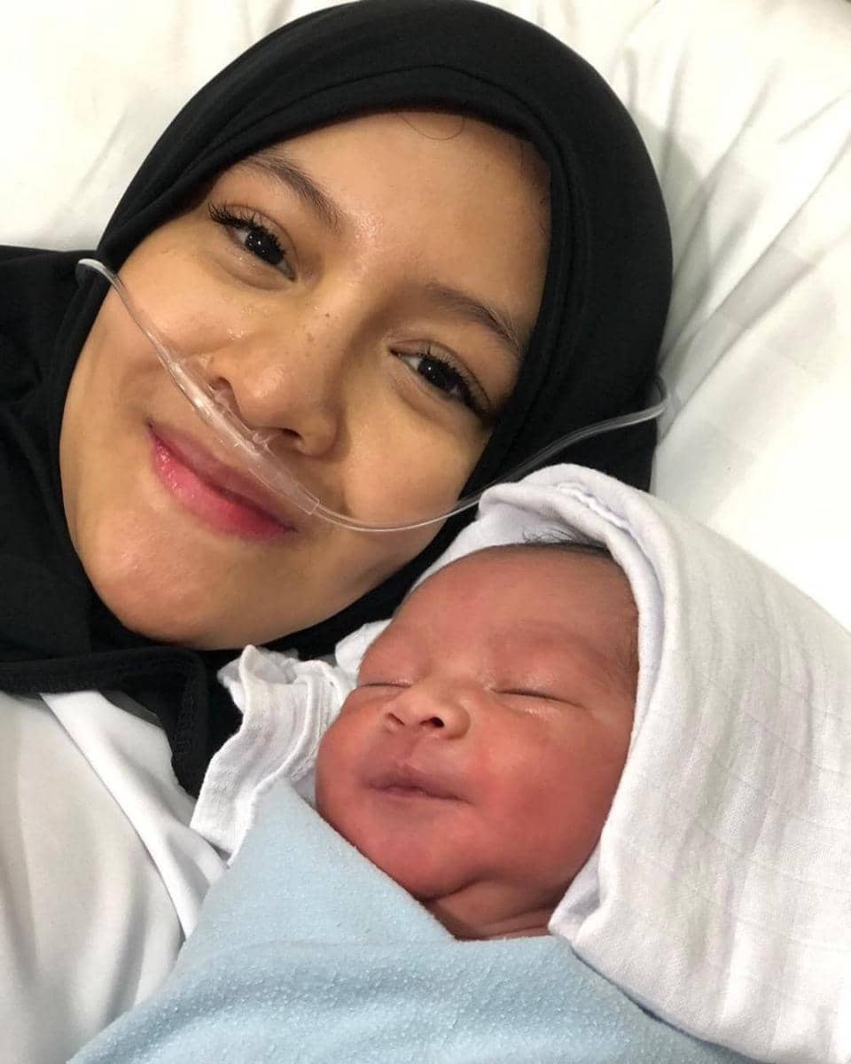 instagram.com/intan_nuraini23