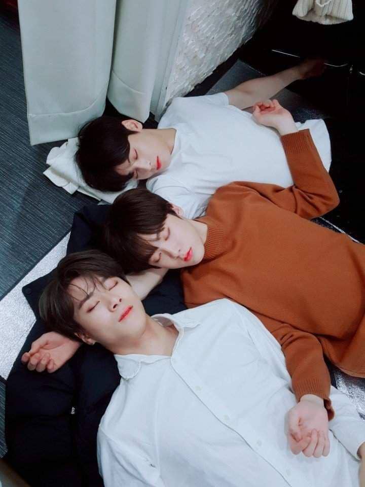 twitter.com/hanabe69