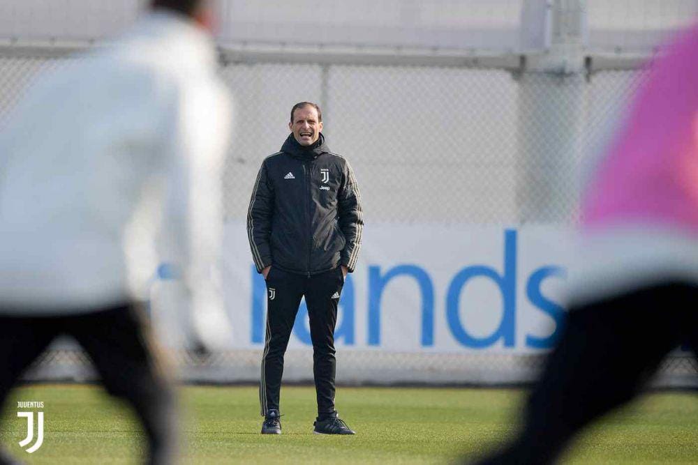 twitter.com/juventusfcen