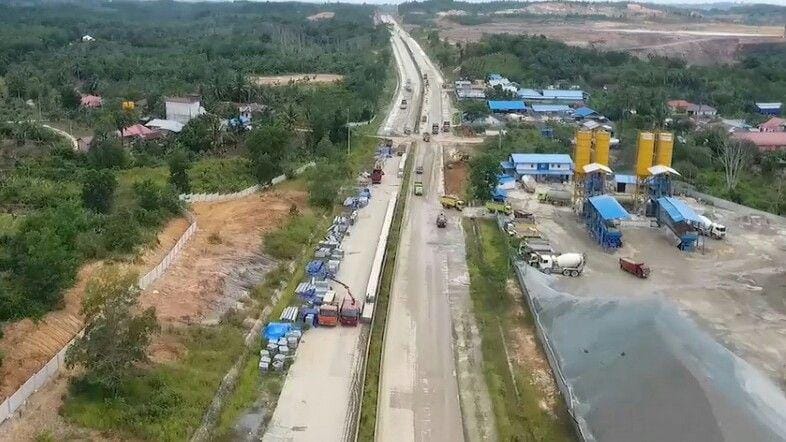Proses pengerjaan Jalan Tol Balikpapan-Samarinda (Dok.Wika Beton)