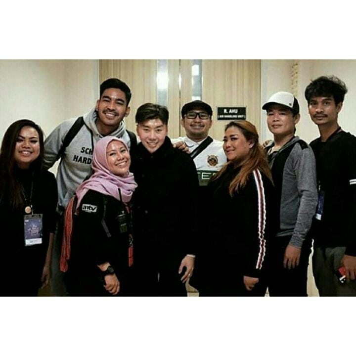 instagram.com/dede.fans