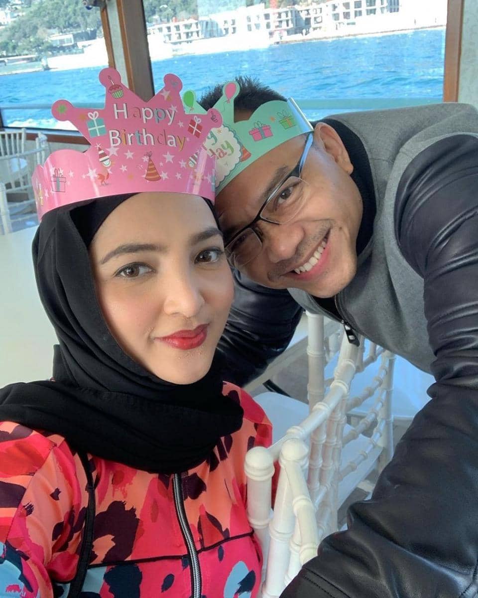 instagram.com/ashanty_ash