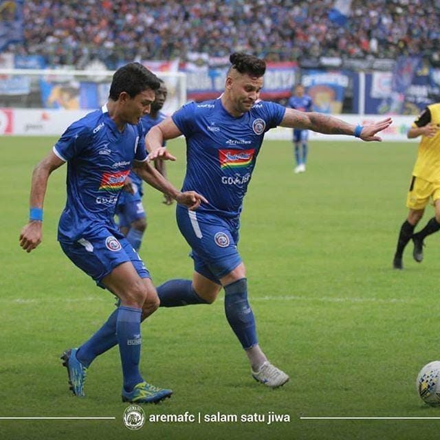 Instagram/aremafcofficial