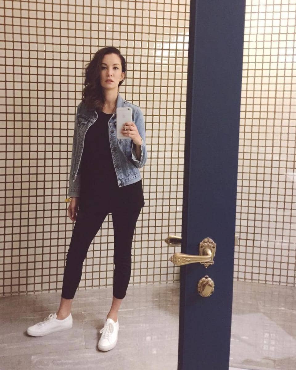 instagram.com/nadyahutagalung