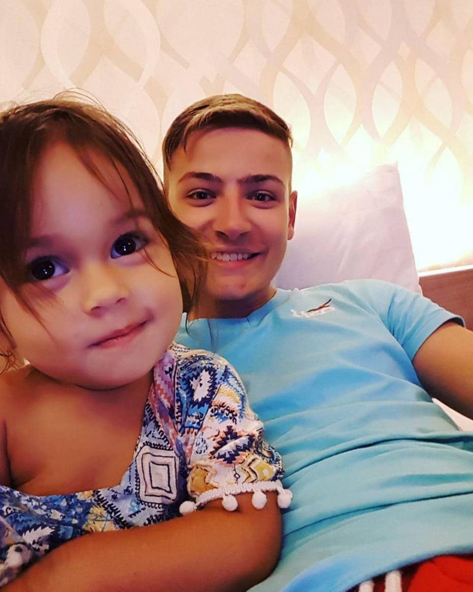 instagram.com/nichtmorris/