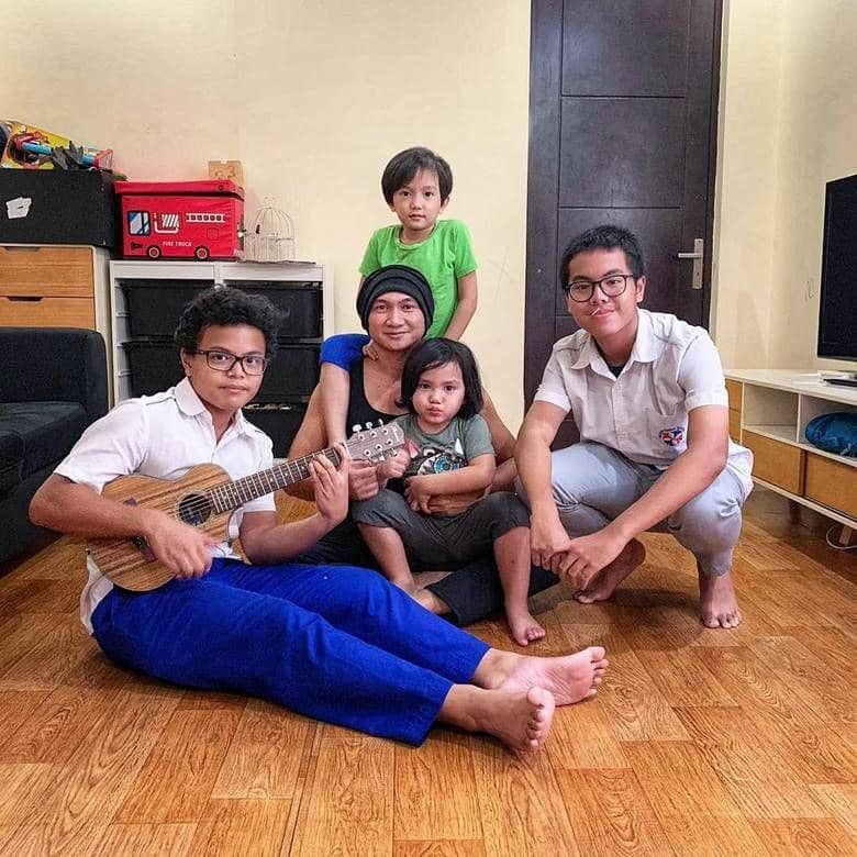 Instagram.com/duniamanji/