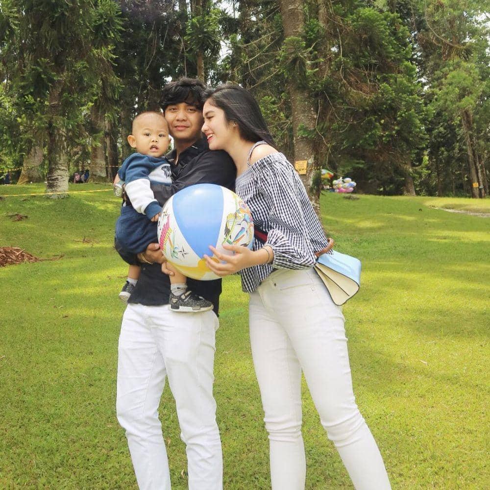 instagram.com/ochi24