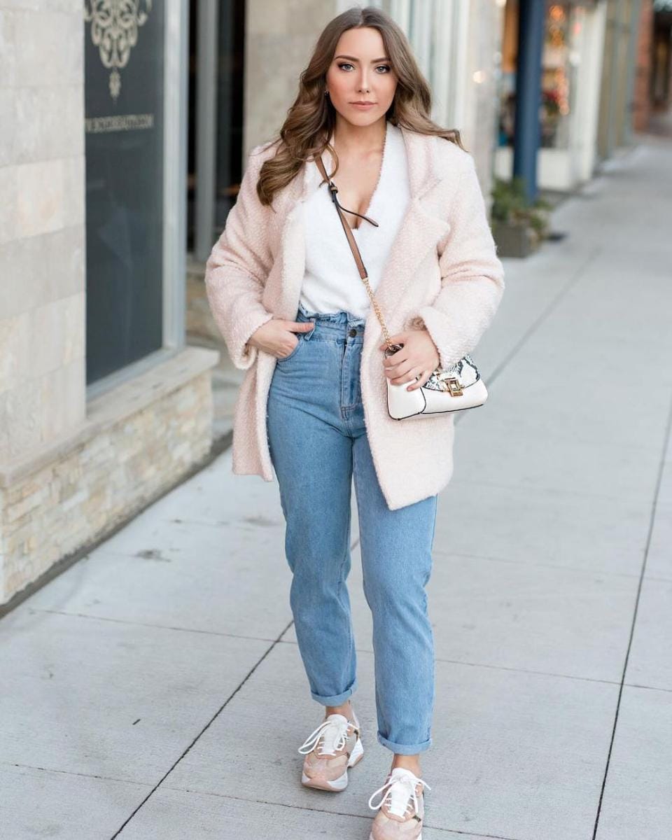 Instagram.com/hailiescott1