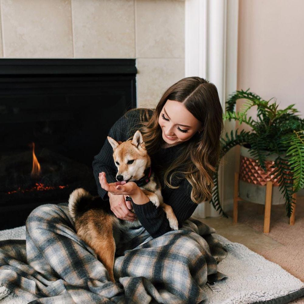 Instagram.com/hailiescott1