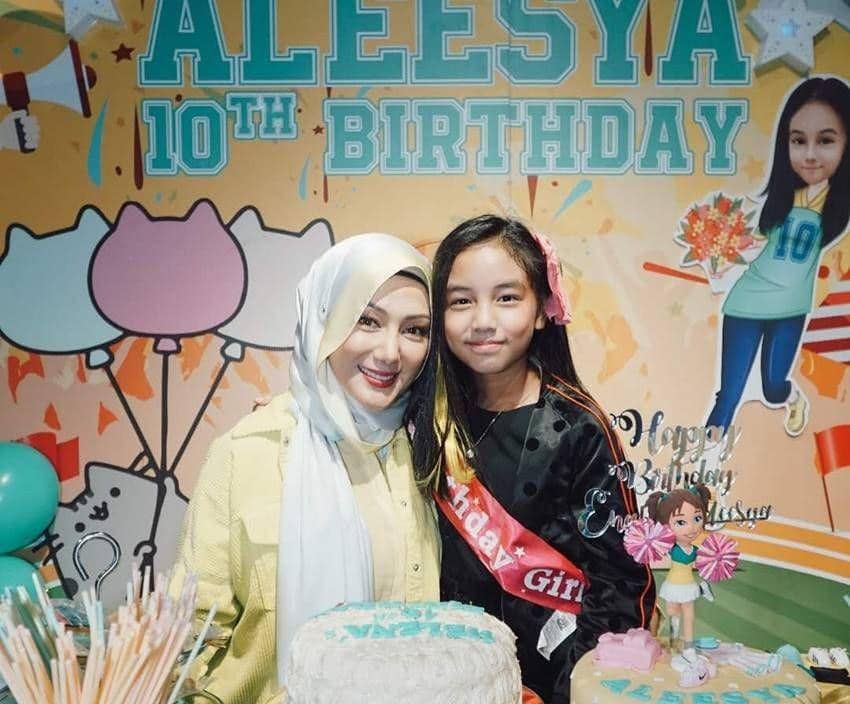 instagram.com/errafazira/