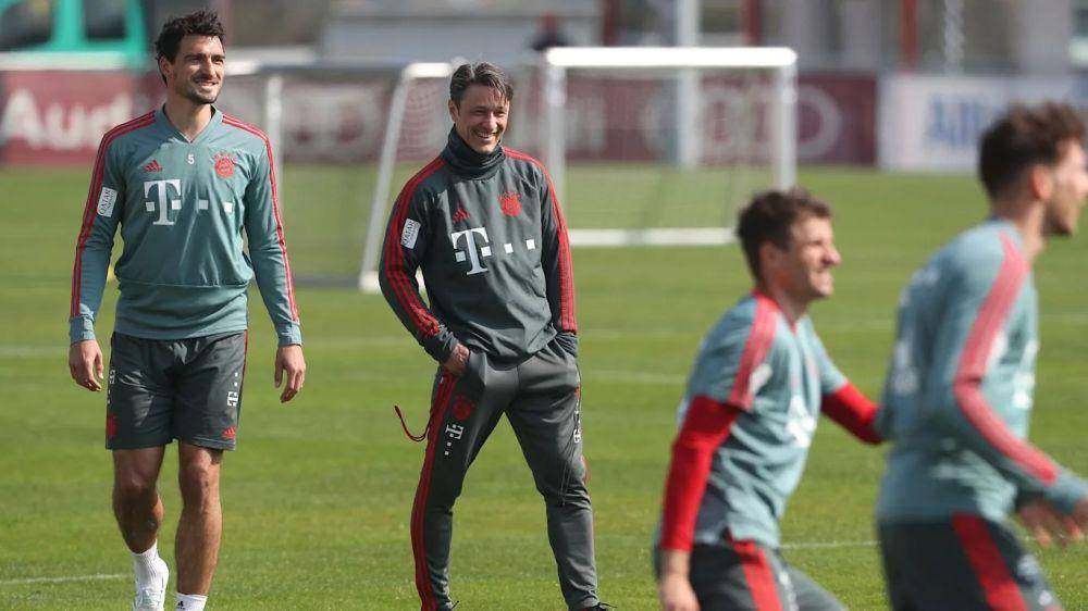 fcbayern.com