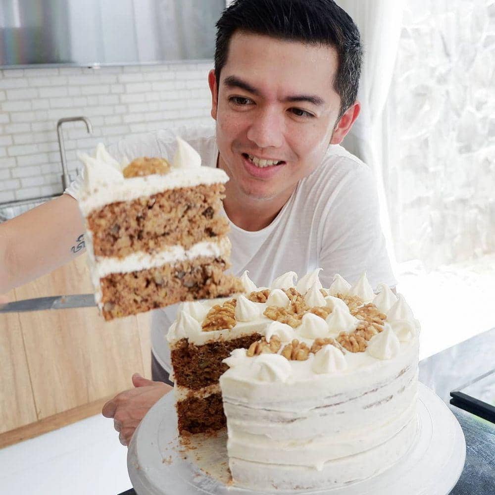 instagram.com/nickytirta