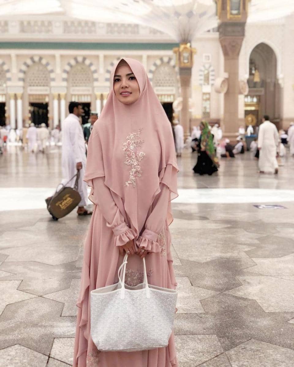 instagram.com/nindyparasadyharsono