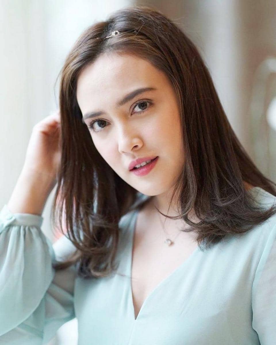 instagram.com/shandyaulia