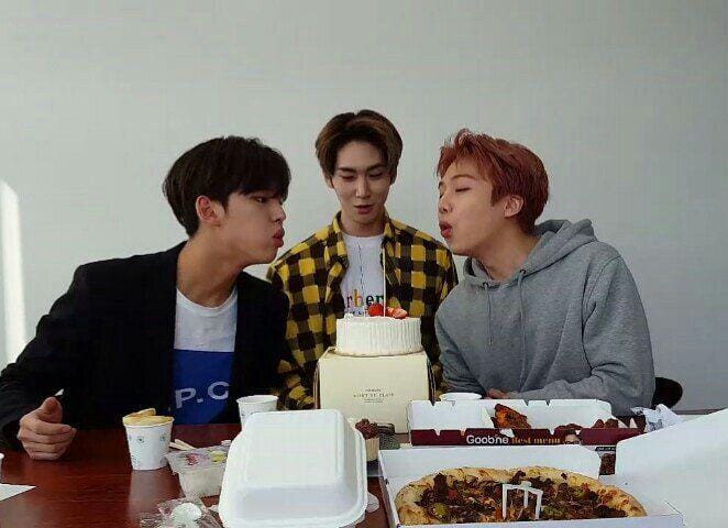 twitter.com/kpopicslq