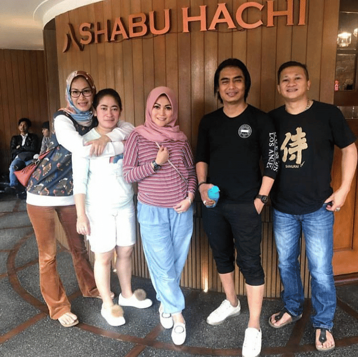 instagram.com/regina_irawan03