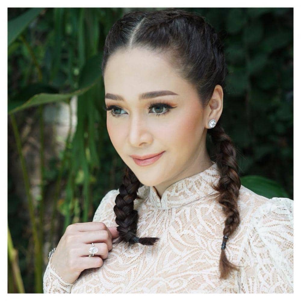 instagram.com/maiaestiantyreal