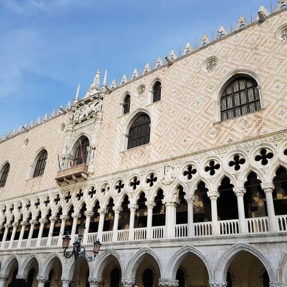 instagram.com/seri.yun