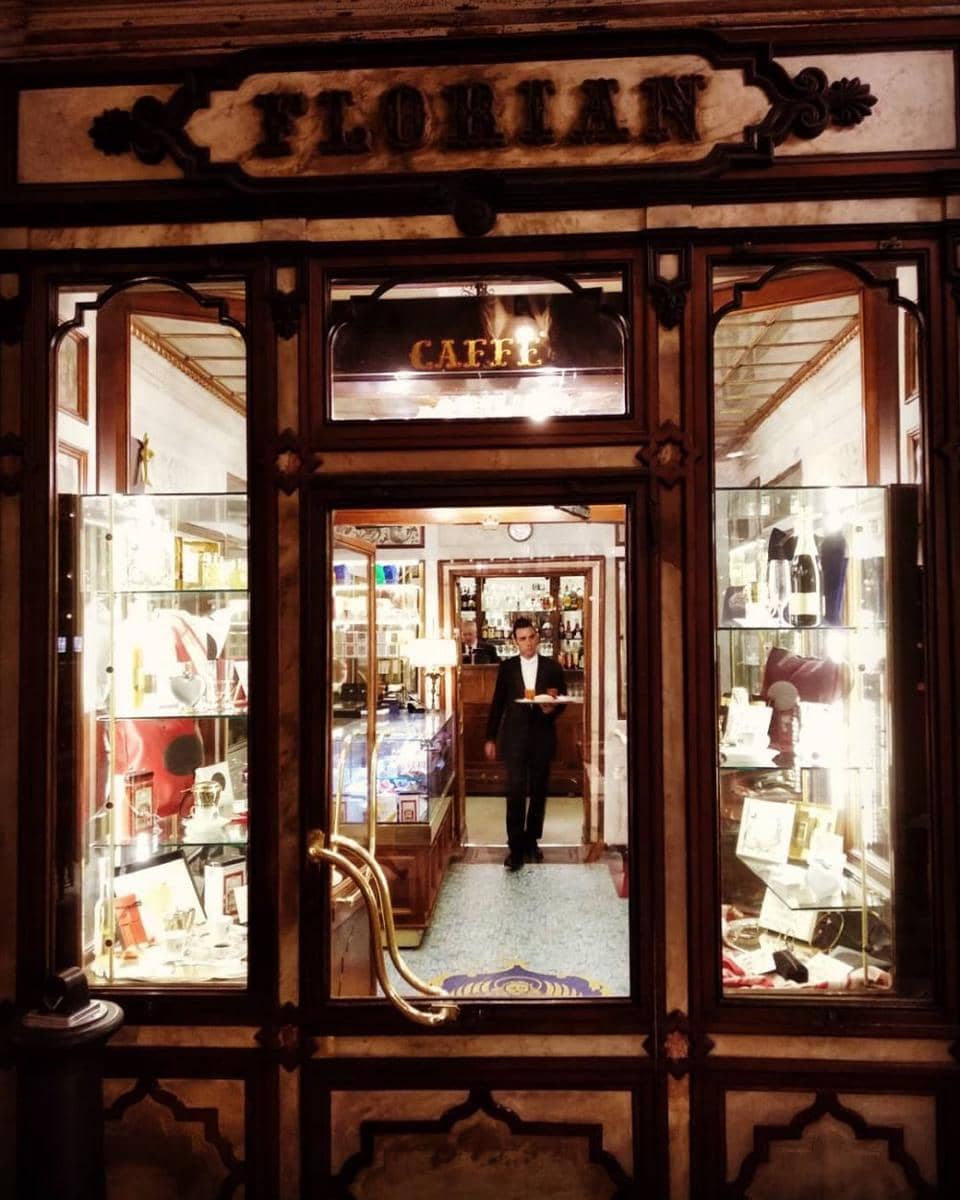 instagram.com/vickygonata/