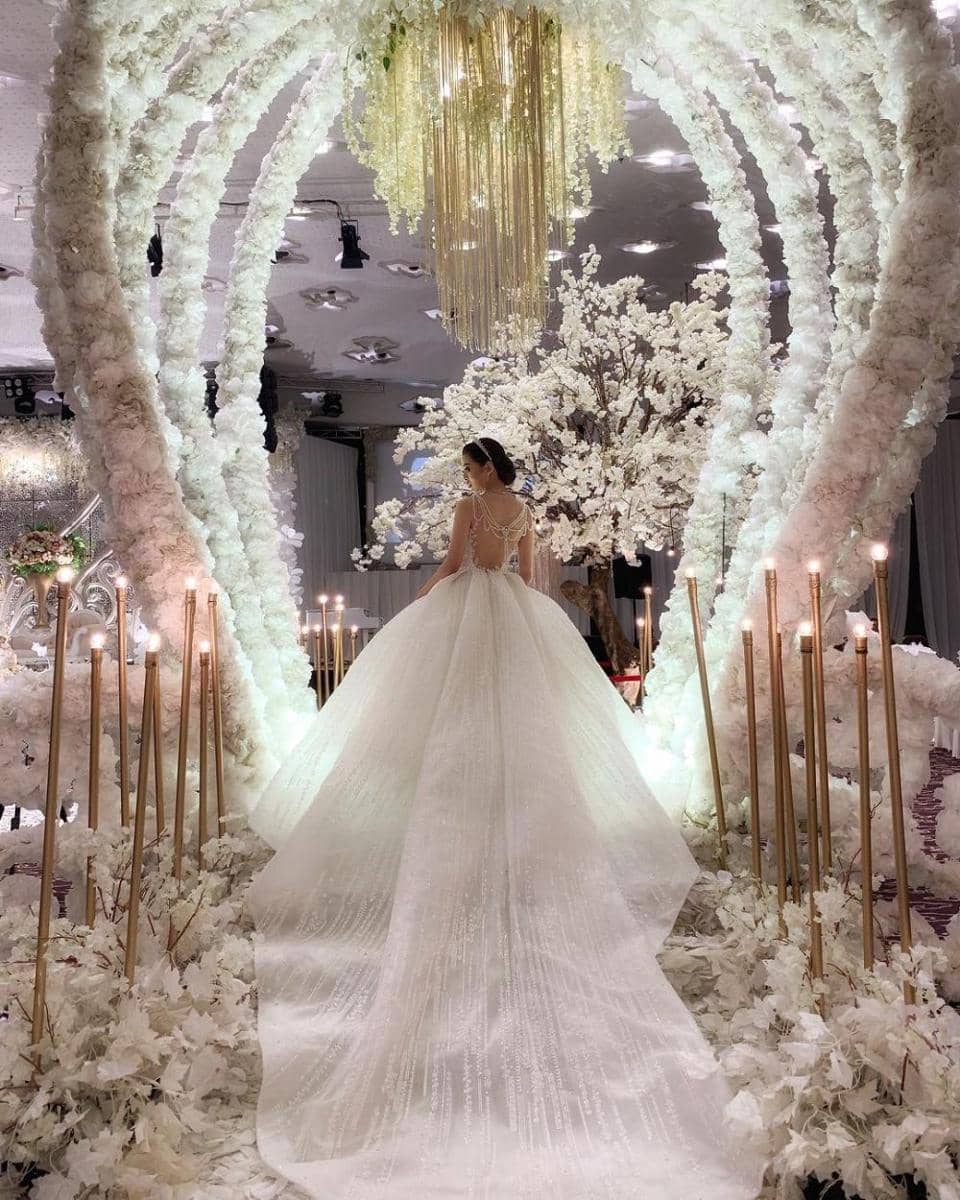 Instagram.com/jessicavaniaw