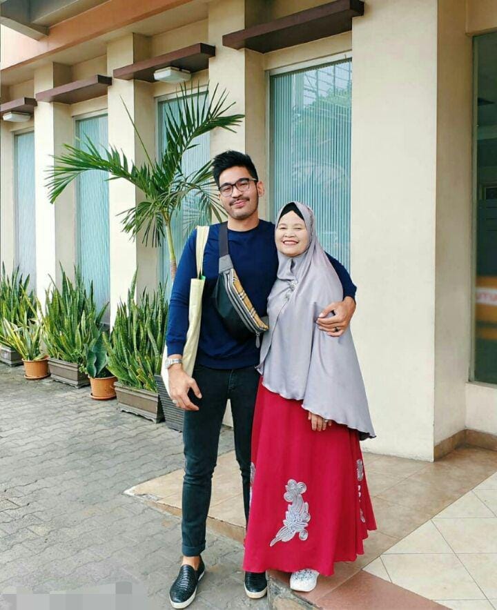 instagram.com/robbypurba