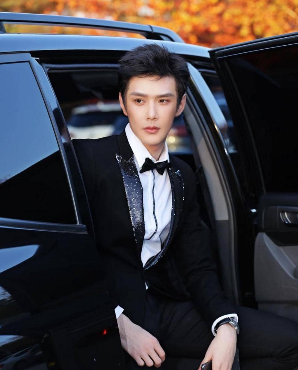 instagram.com/yanxi.sai