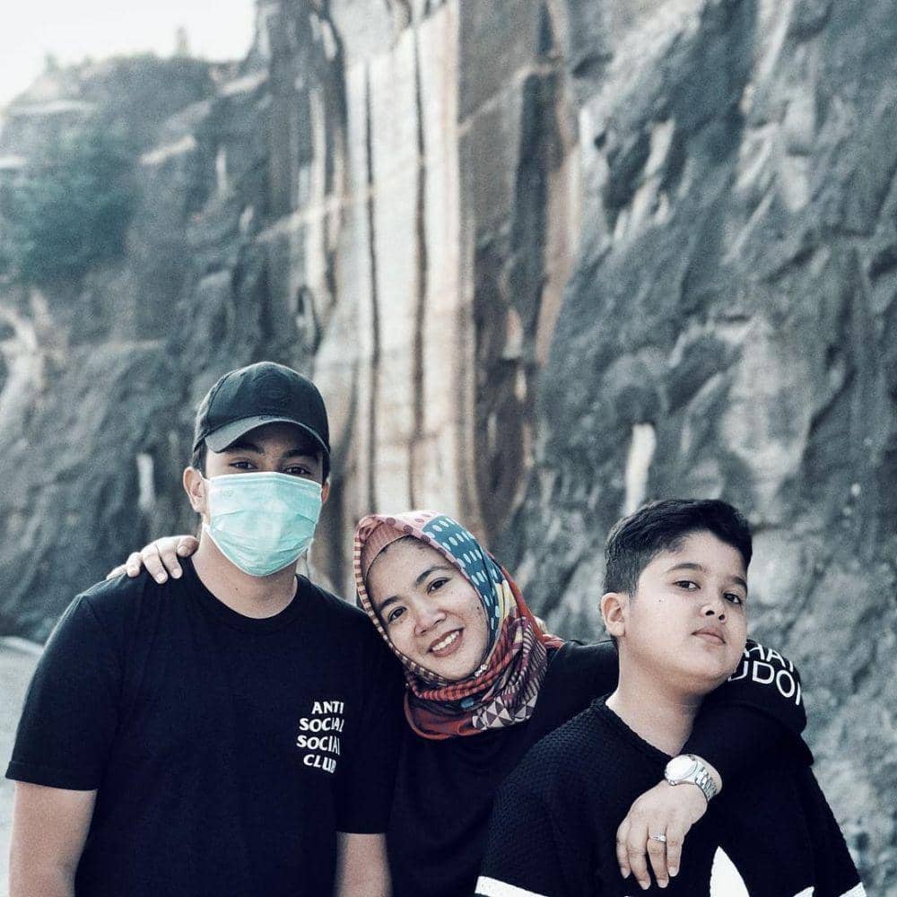 Instagram.com/umayshahab