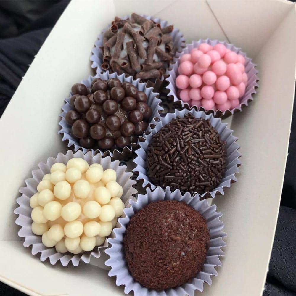 hotsta.net/notyouraverage_foodie