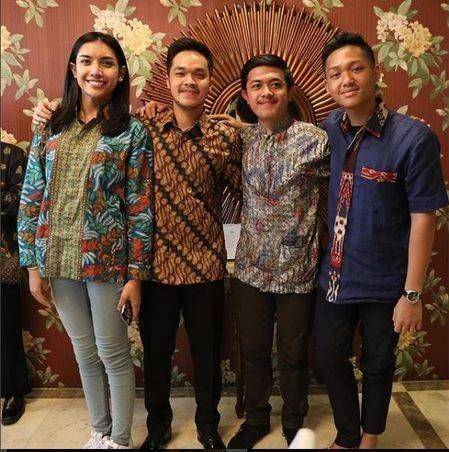 instagram.com/azriel_hermansyah/