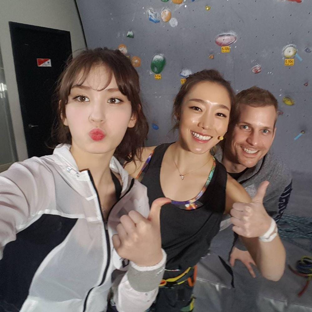 Instagram.com/evelyndouma