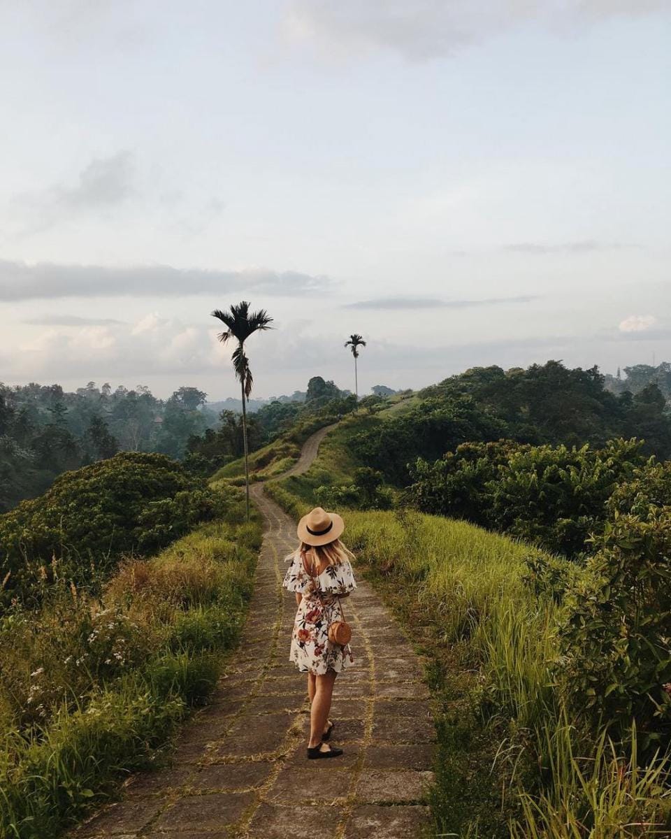 instagram.com/juliagutmane